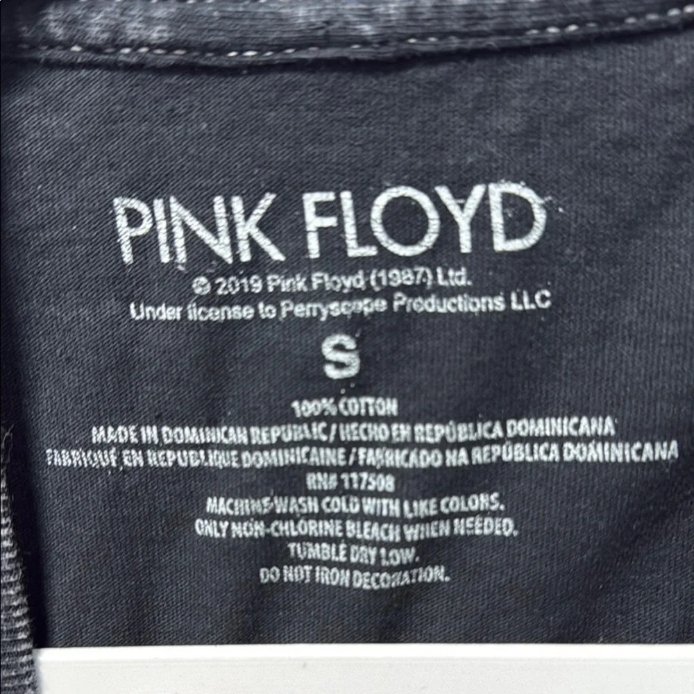 Pink Floyd Black Graphic T-Shirt - Picture 3 of 3